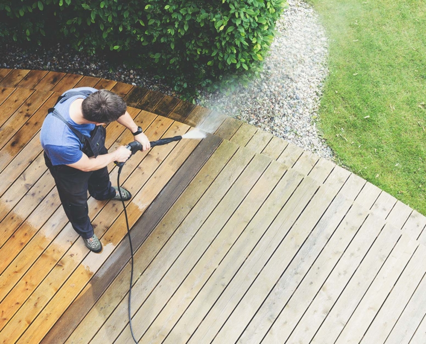 How to Clean a Deck Without Damaging the Wood